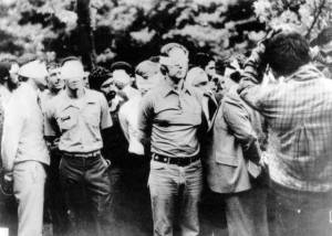 Fundamentalistas-islámicos-asaltan-Embajada-de-EE-2